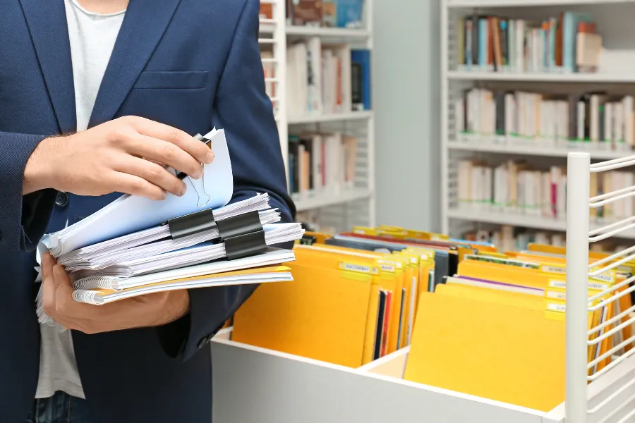 Czy Twoja firma potrzebuje systemu elektronicznego obiegu dokumentów?