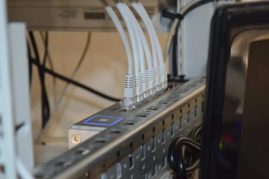 Jak wybrać najlepszego dostawcę internetu dla swojego domu?